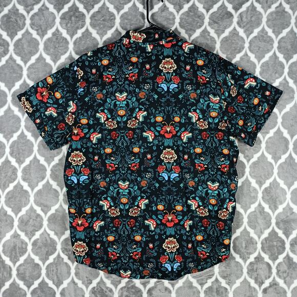 Super Mario Shirt Mens 2XL Black Floral Button Up Short Sleeve Video Game - Picture 4 of 9